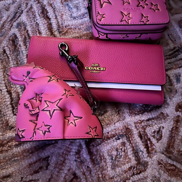 NWT! Coach XXL Pink tote 5 set/final price drop!!!!! FIRM - Picture 14 of 16